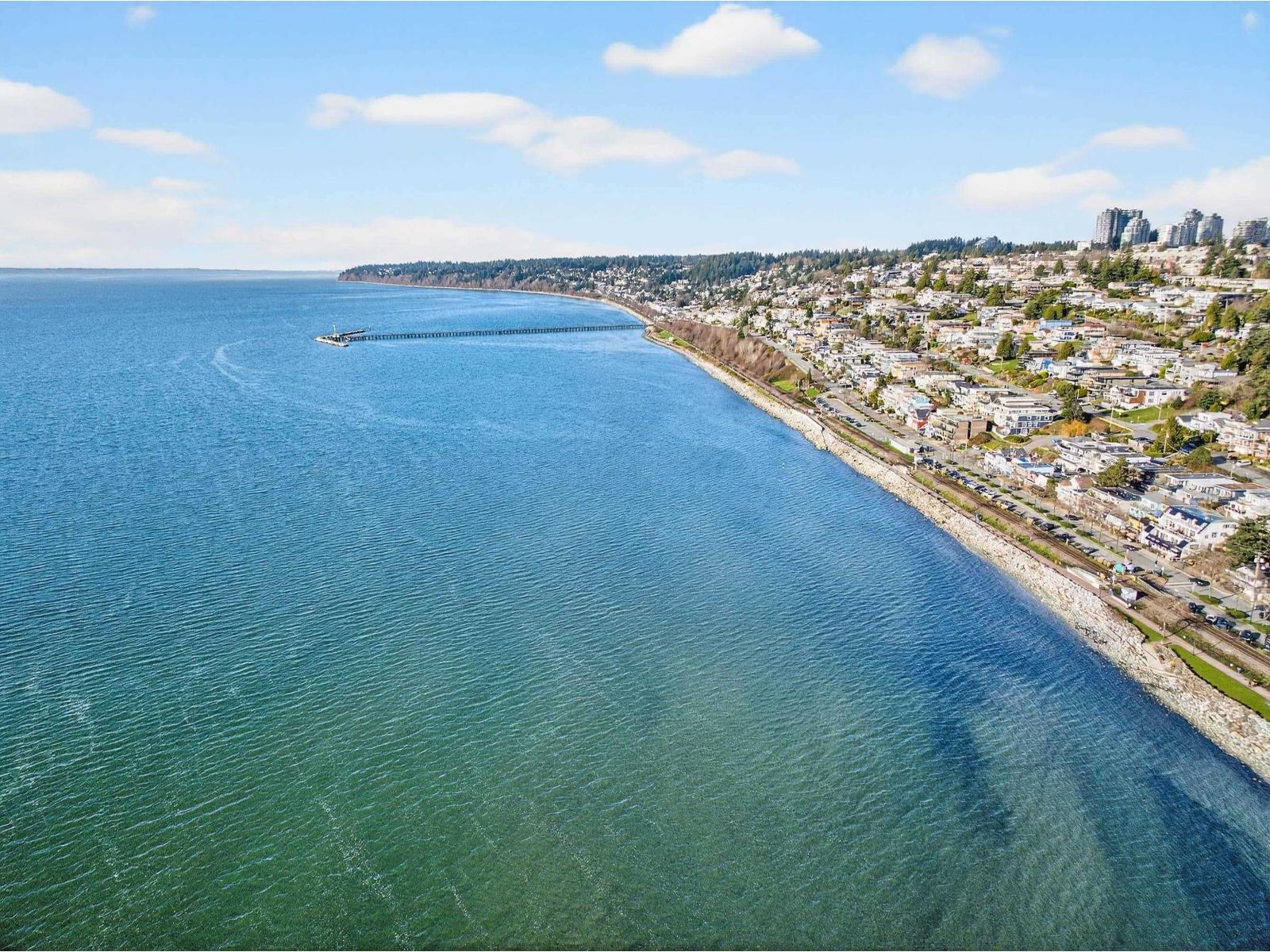 812 MAPLE STREET, White Rock