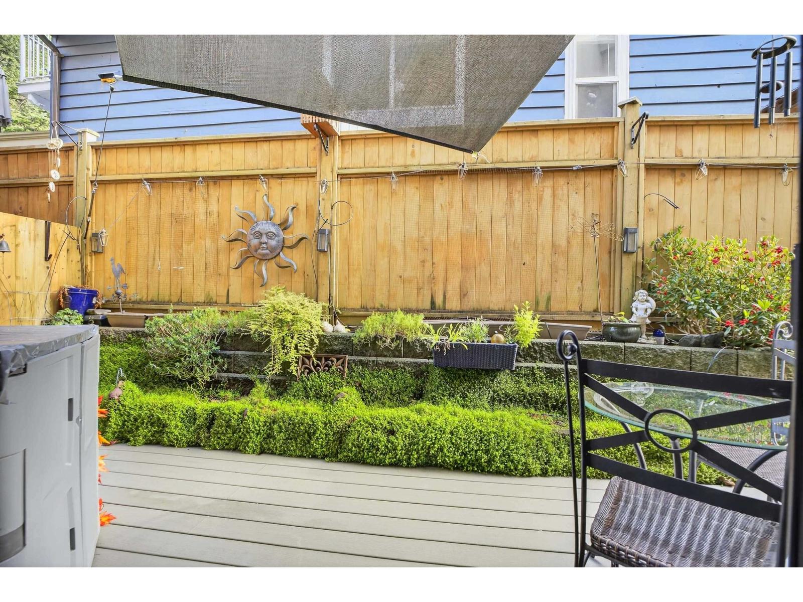 812 MAPLE STREET, White Rock