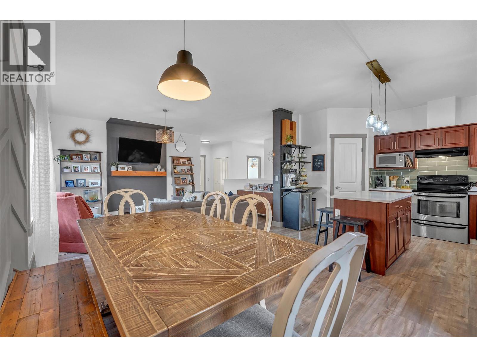 206 Westridge Court, Princeton