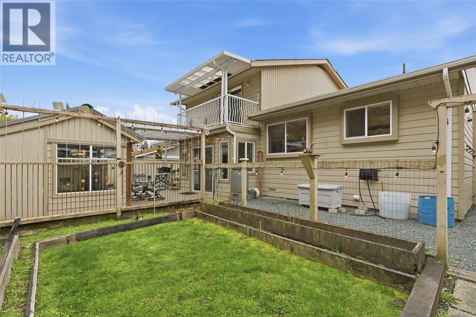 #28 493 PIONEER CRES - 41