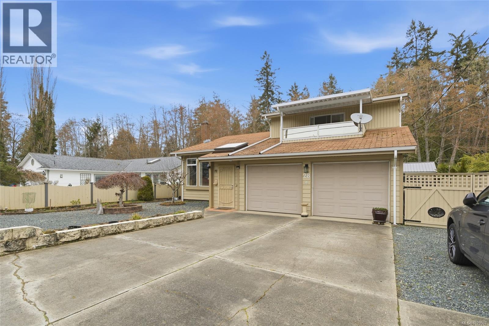 #28 493 PIONEER CRES - 47