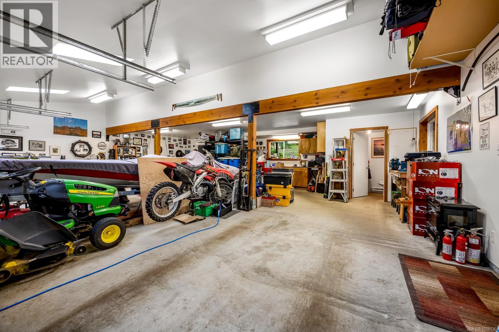 1590 Carrington Bay Rd - 32
