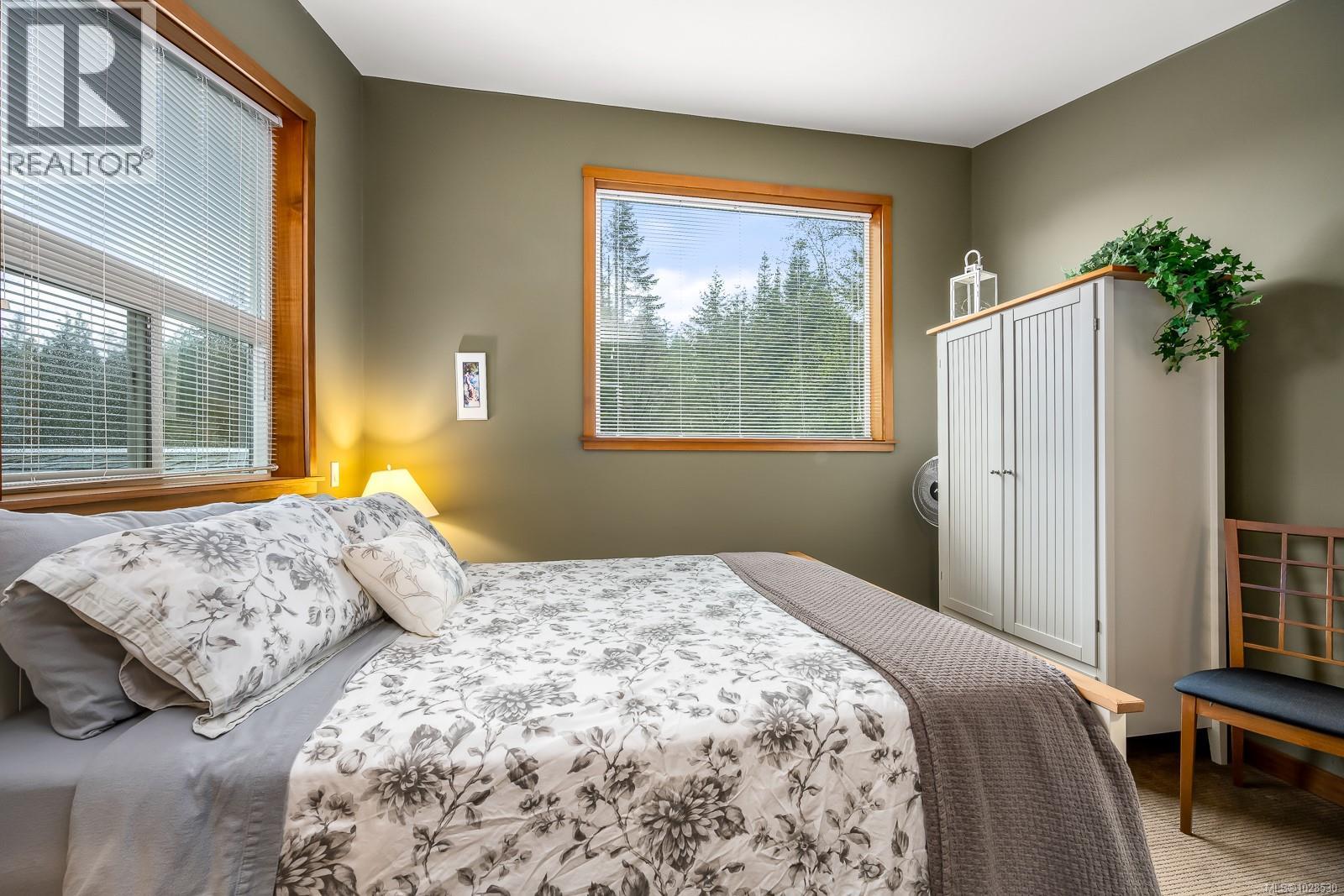 1590 CARRINGTON BAY RD - 46