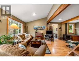 1590 Carrington Bay Rd, Cortes Island, BC V0P1Z0 Photo 10