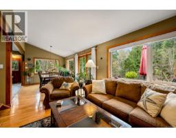 1590 Carrington Bay Rd, Cortes Island, BC V0P1Z0 Photo 13