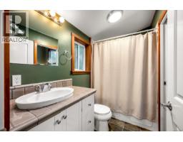 1590 Carrington Bay Rd, Cortes Island, BC V0P1Z0 Photo 47