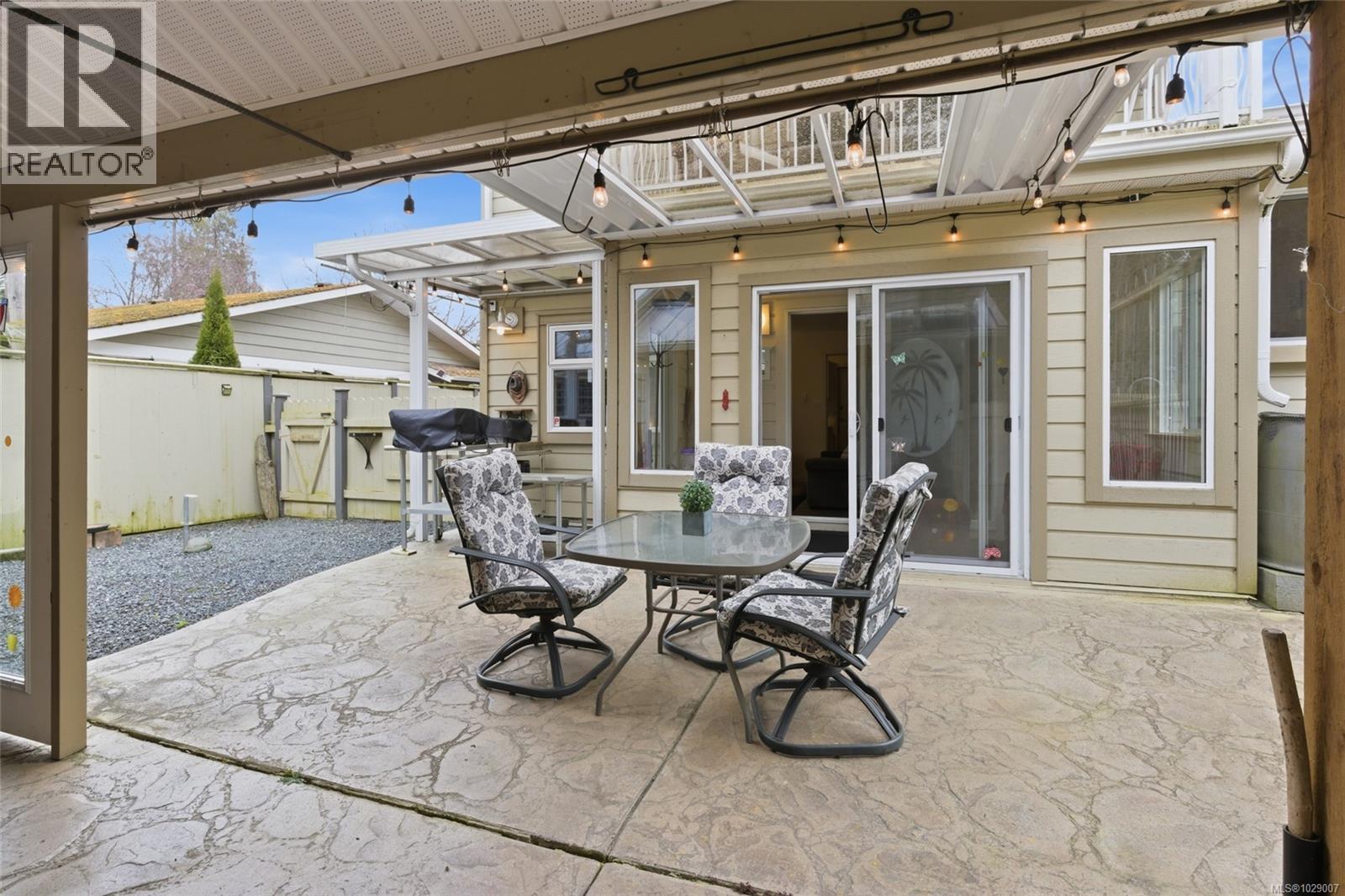 #28 493 PIONEER CRES - Image 2