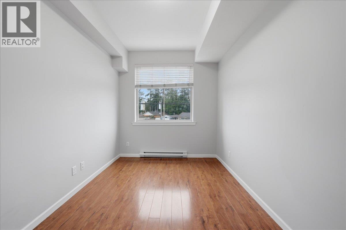 207 22858 LOUGHEED HIGHWAY, Maple Ridge