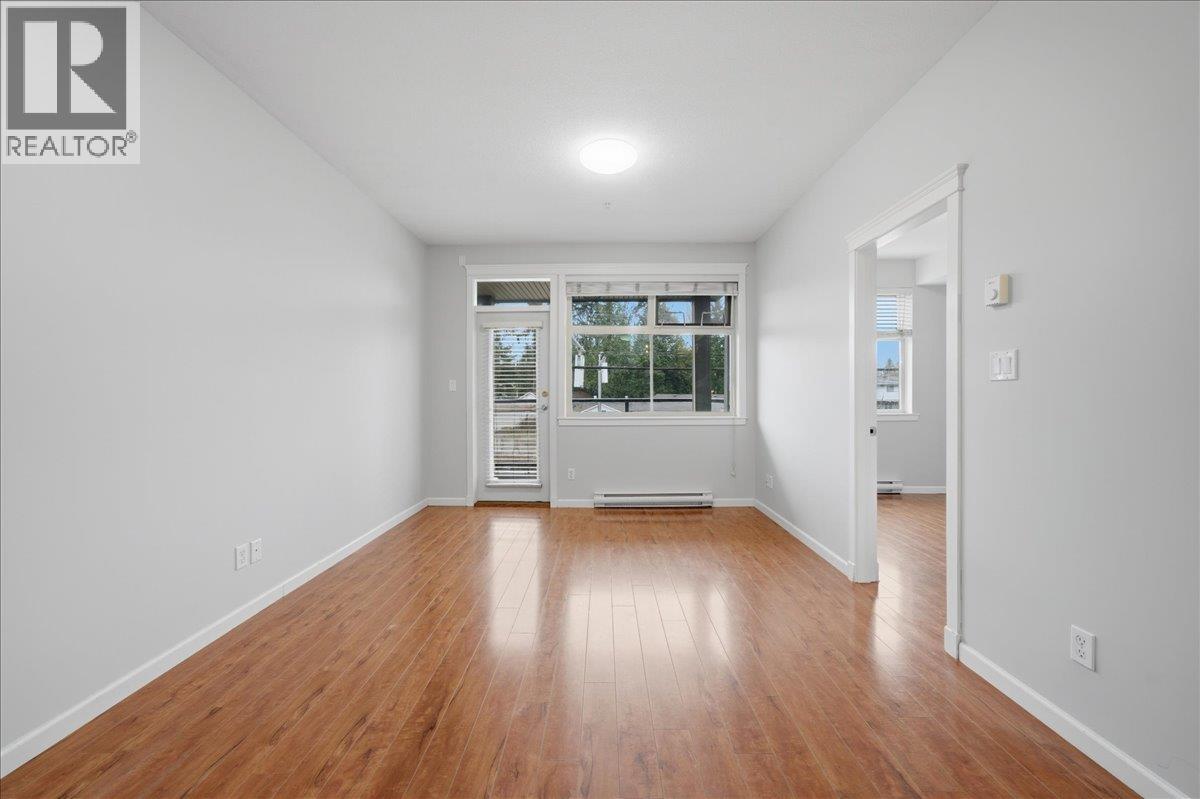 207 22858 LOUGHEED HIGHWAY, Maple Ridge