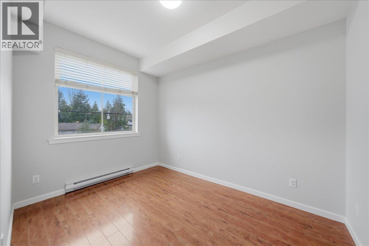 207 22858 LOUGHEED HIGHWAY, Maple Ridge