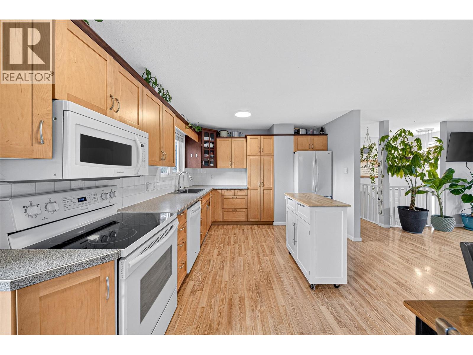 345 Pacific Yew Crescent, Sparwood