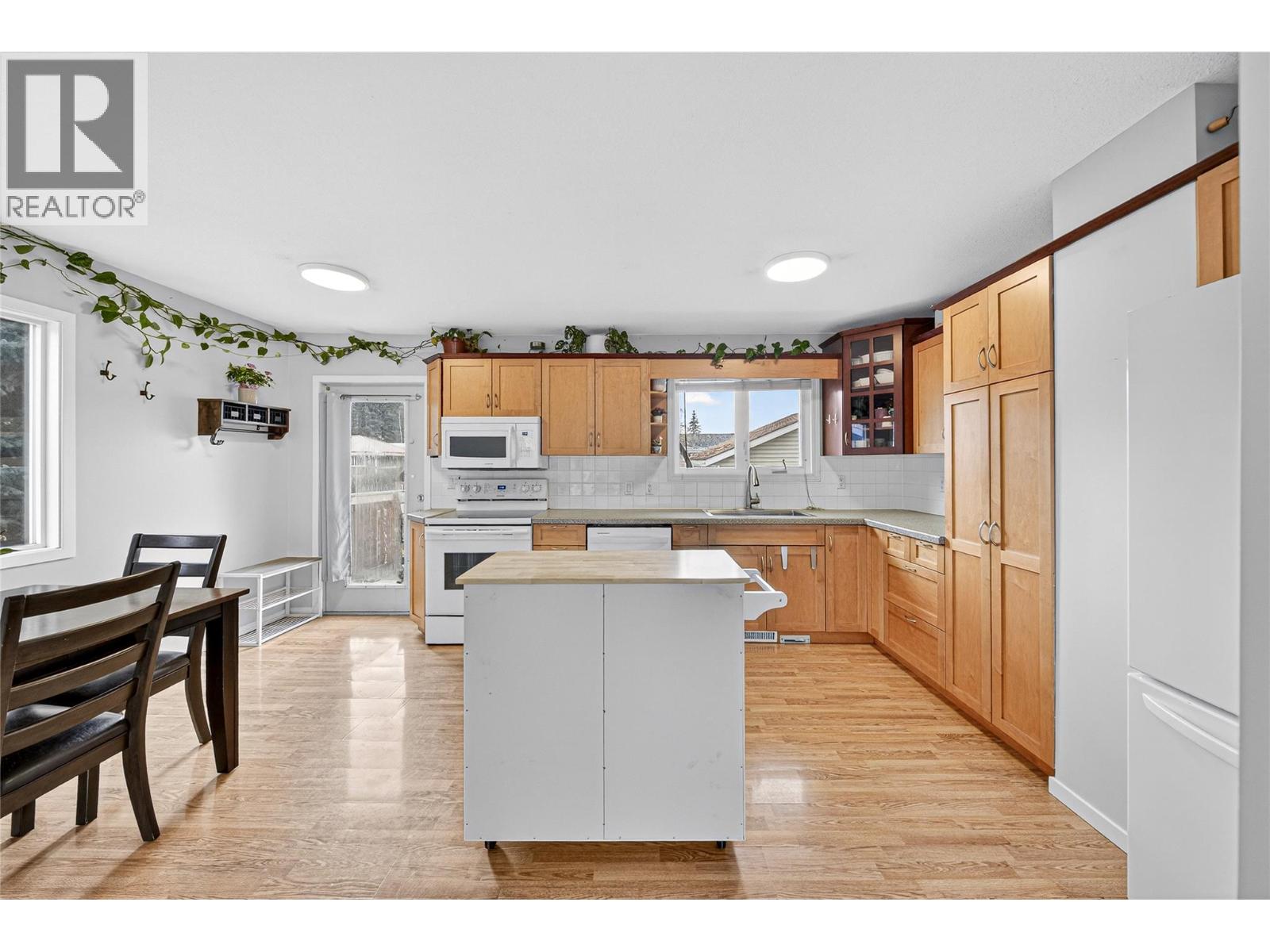 345 Pacific Yew Crescent, Sparwood