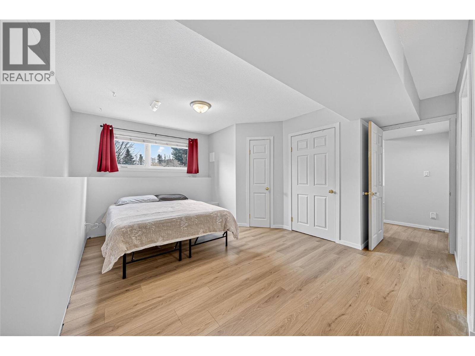 345 Pacific Yew Crescent, Sparwood