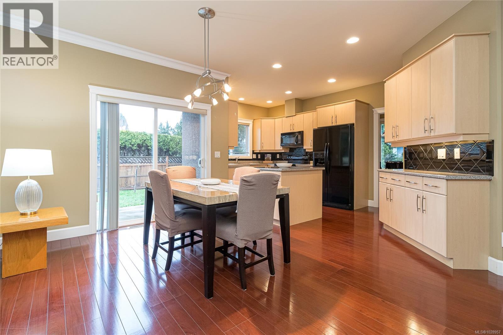 4073 LONGVIEW DR - 15