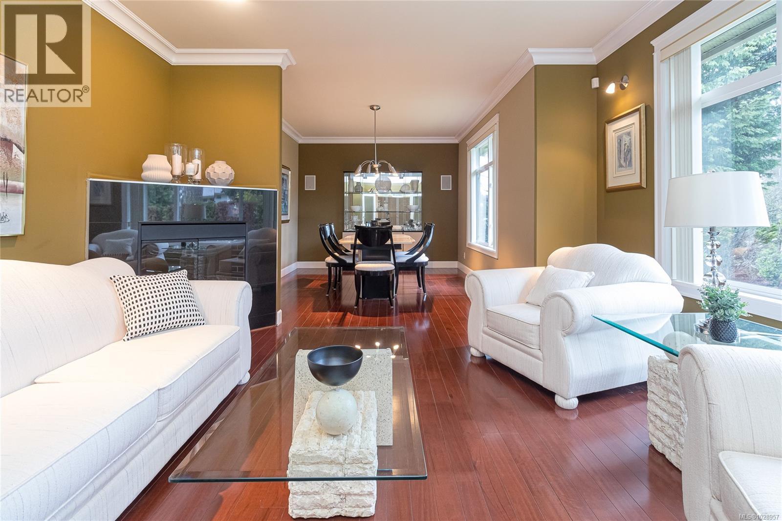 4073 LONGVIEW DR - 6