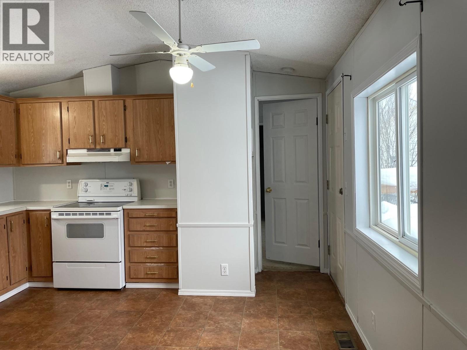 5256 42 STREET, Fort Nelson