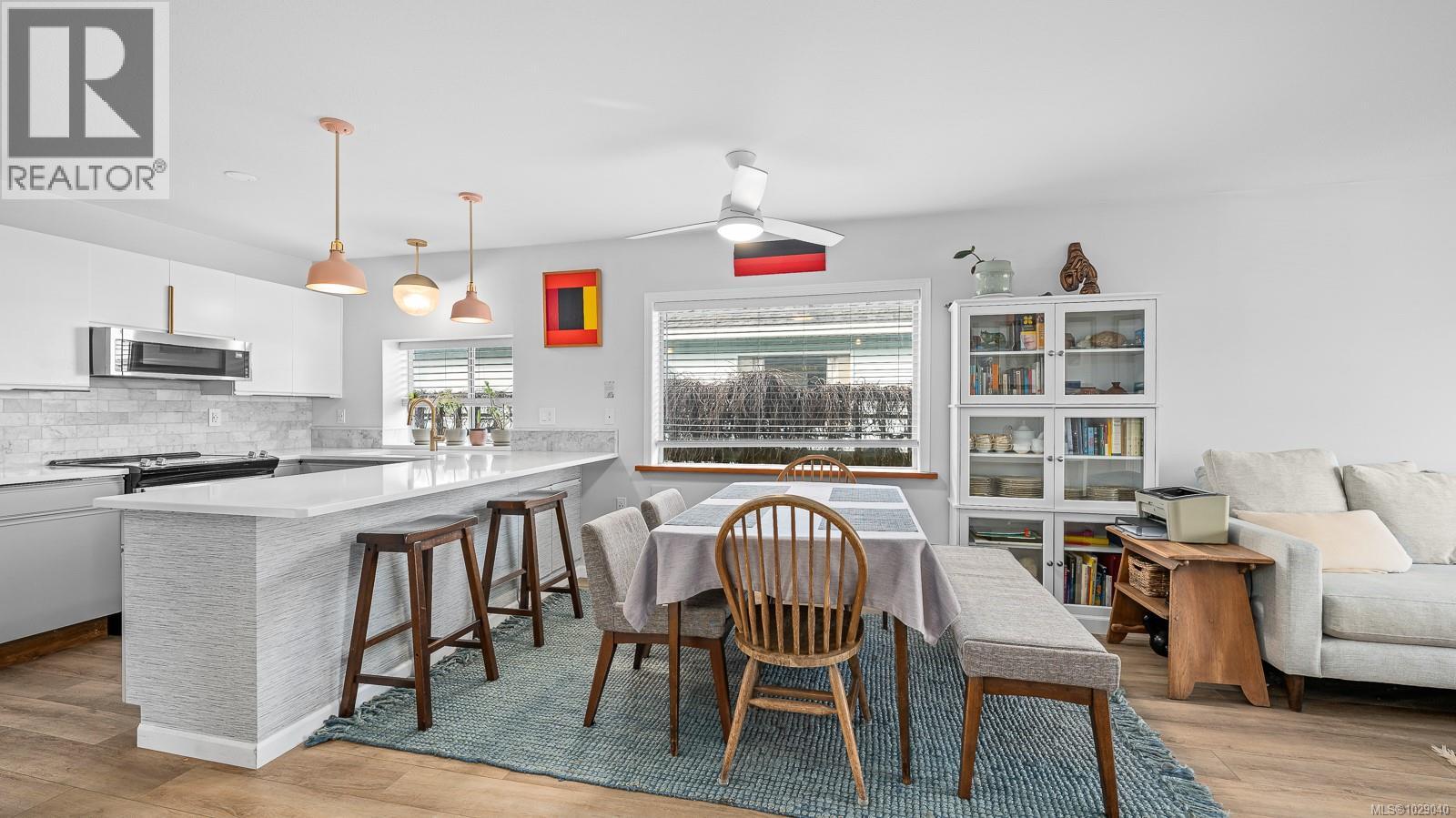 660 25TH ST - Image 3