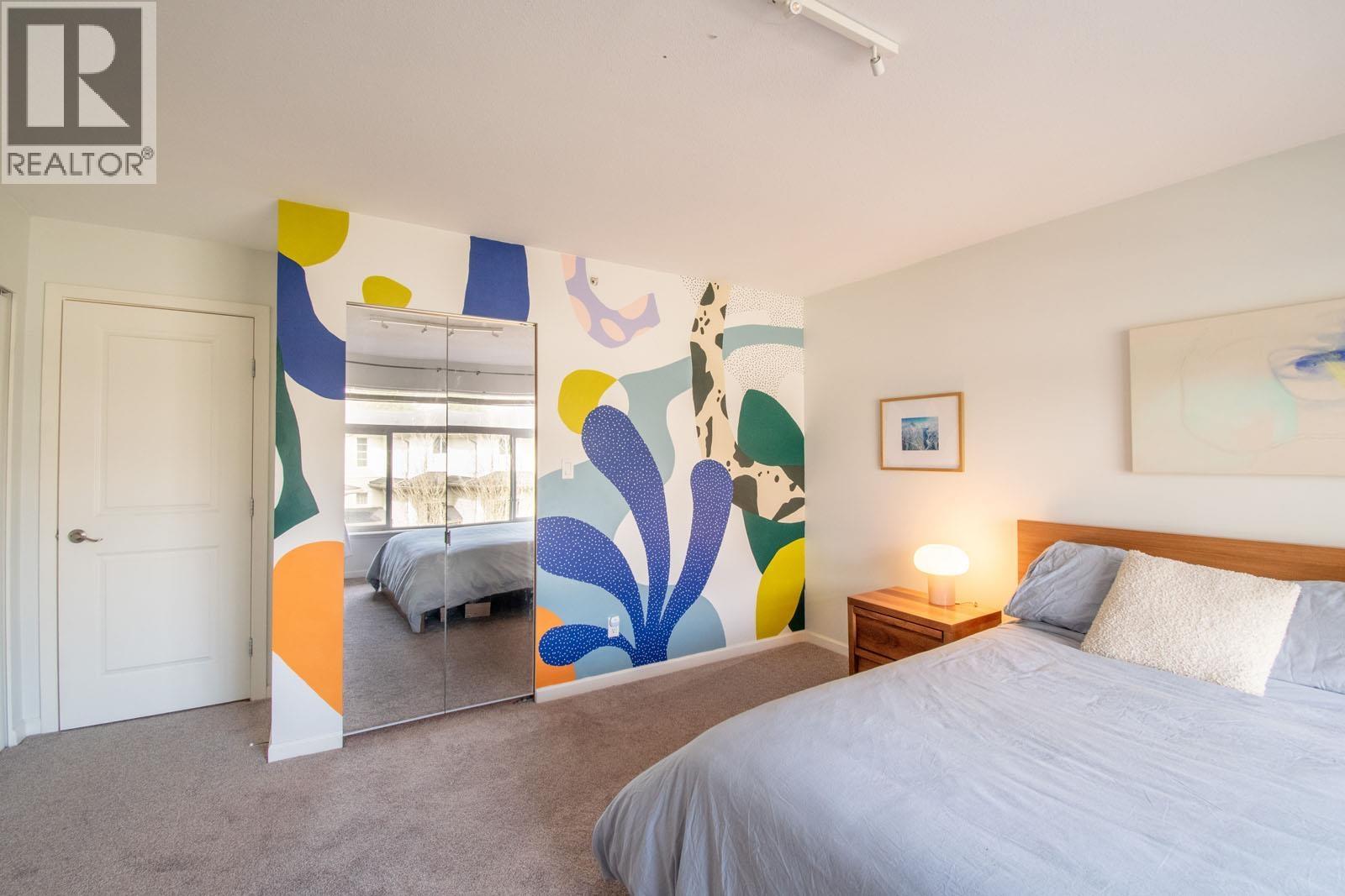 2 40632 GOVERNMENT ROAD, Squamish