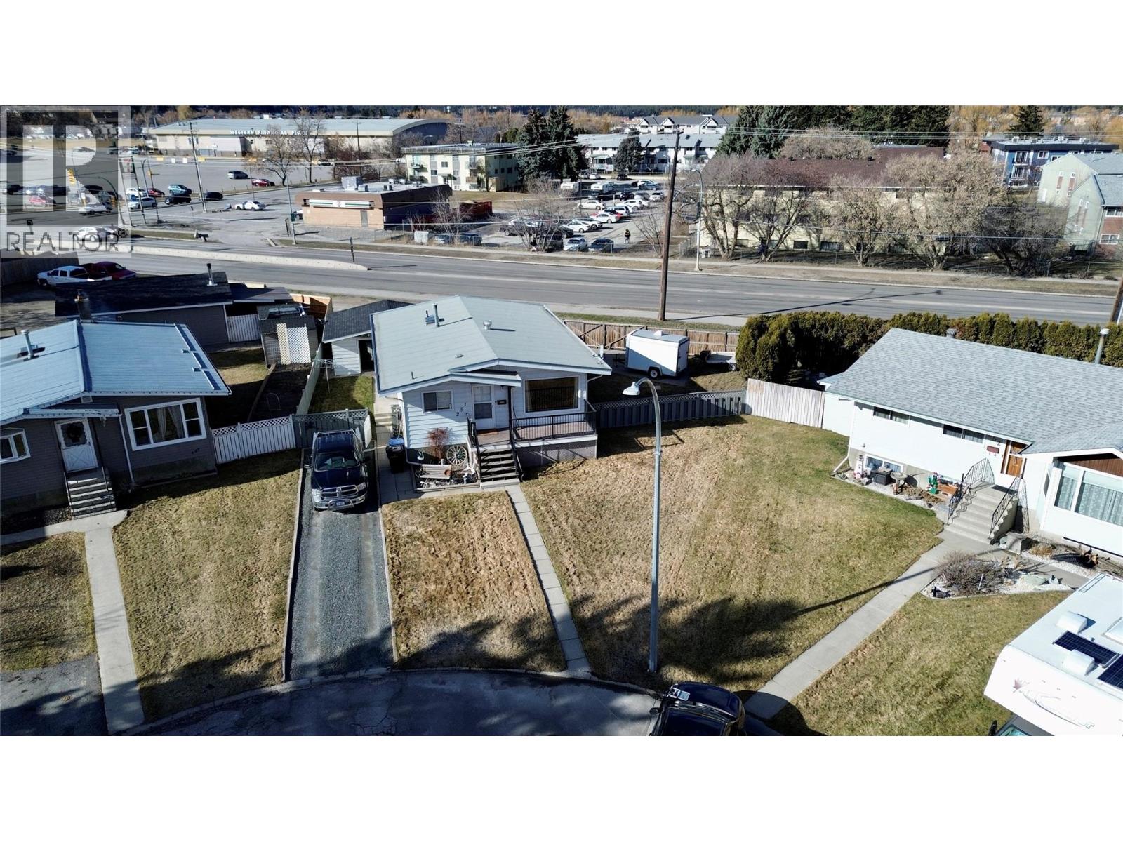 251 21st Avenue N, Cranbrook