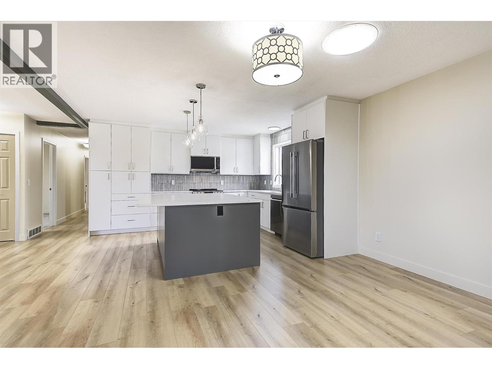 1255 Raymer Avenue Unit# 202, Kelowna