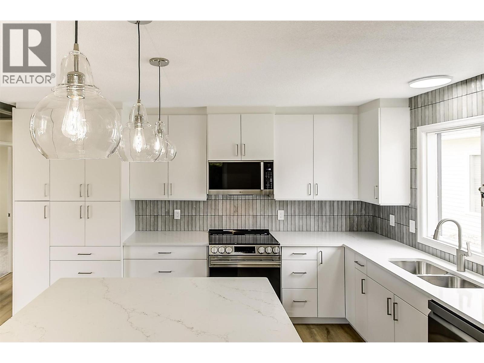 1255 Raymer Avenue Unit# 202, Kelowna