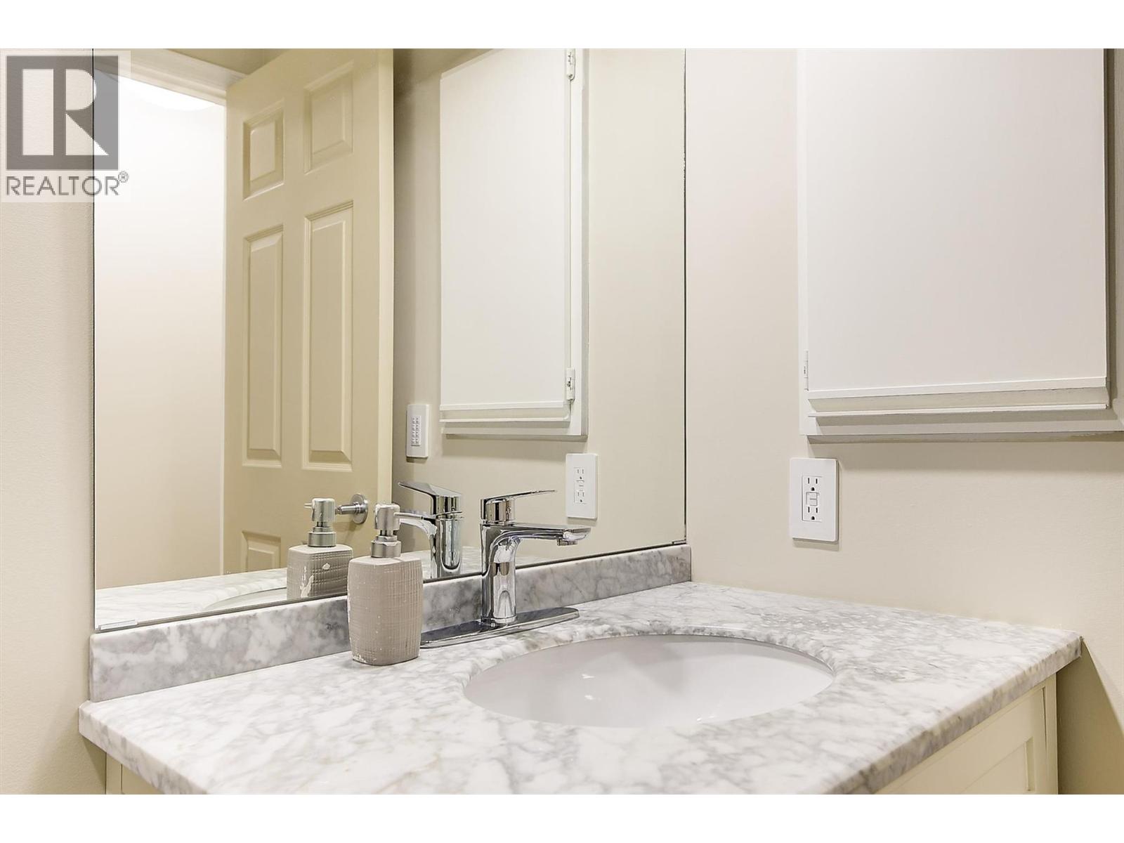 1255 Raymer Avenue Unit# 202, Kelowna