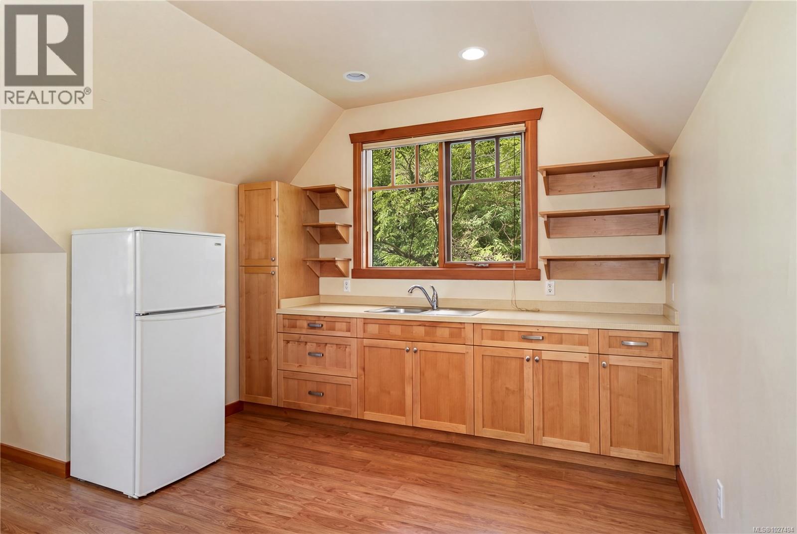  121 Howard Road, Salt Spring