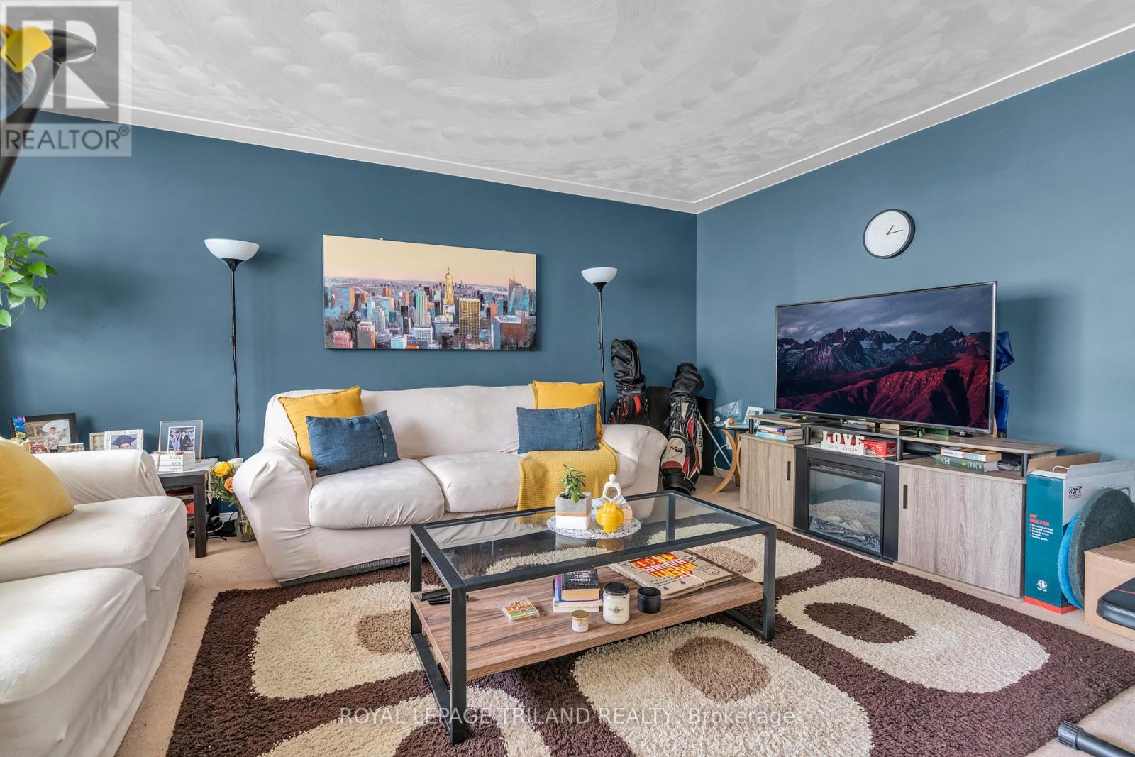 A - 195B CEDARVALE CRESCENT