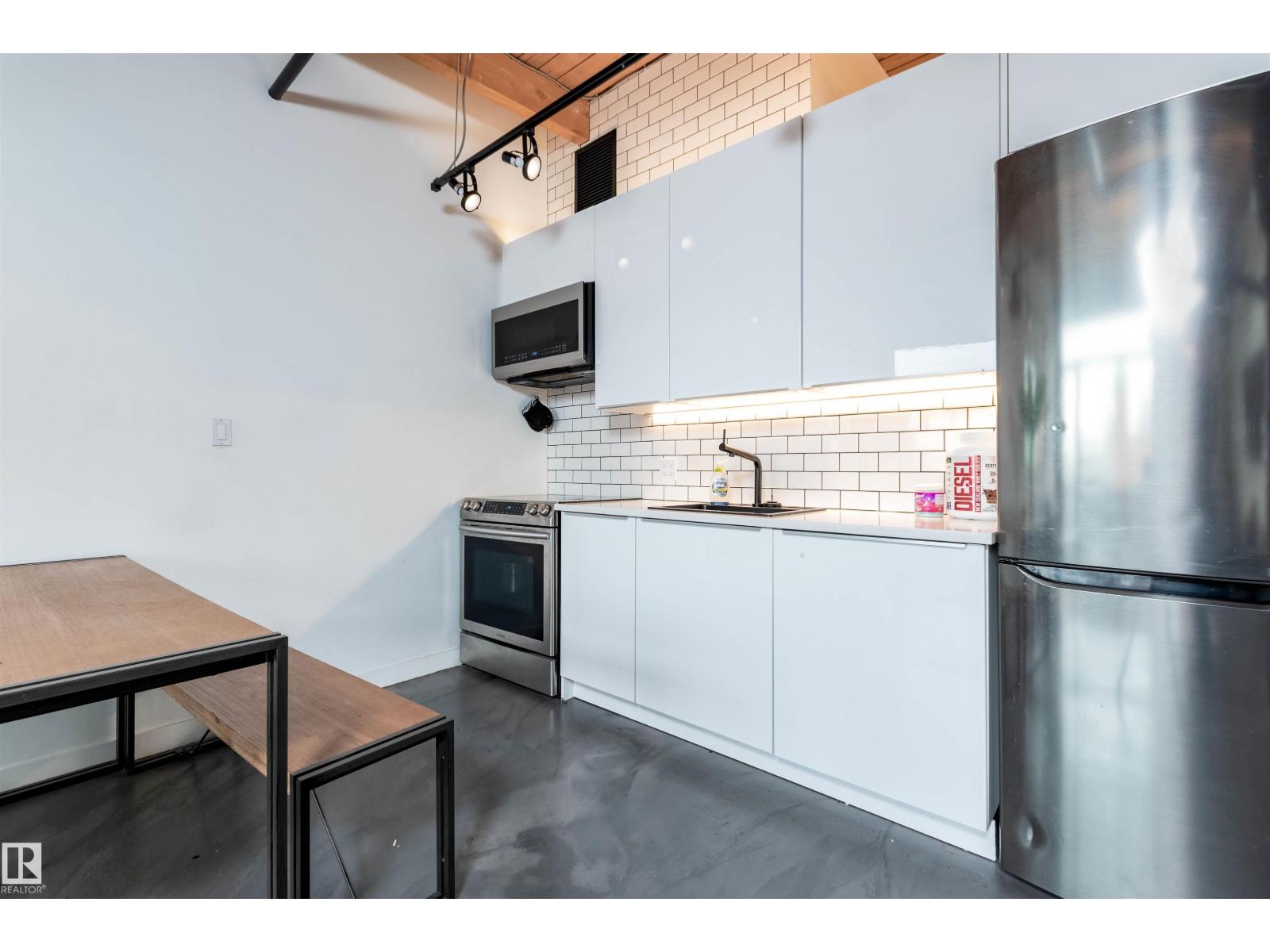 #212 10309 107 ST NW, Edmonton