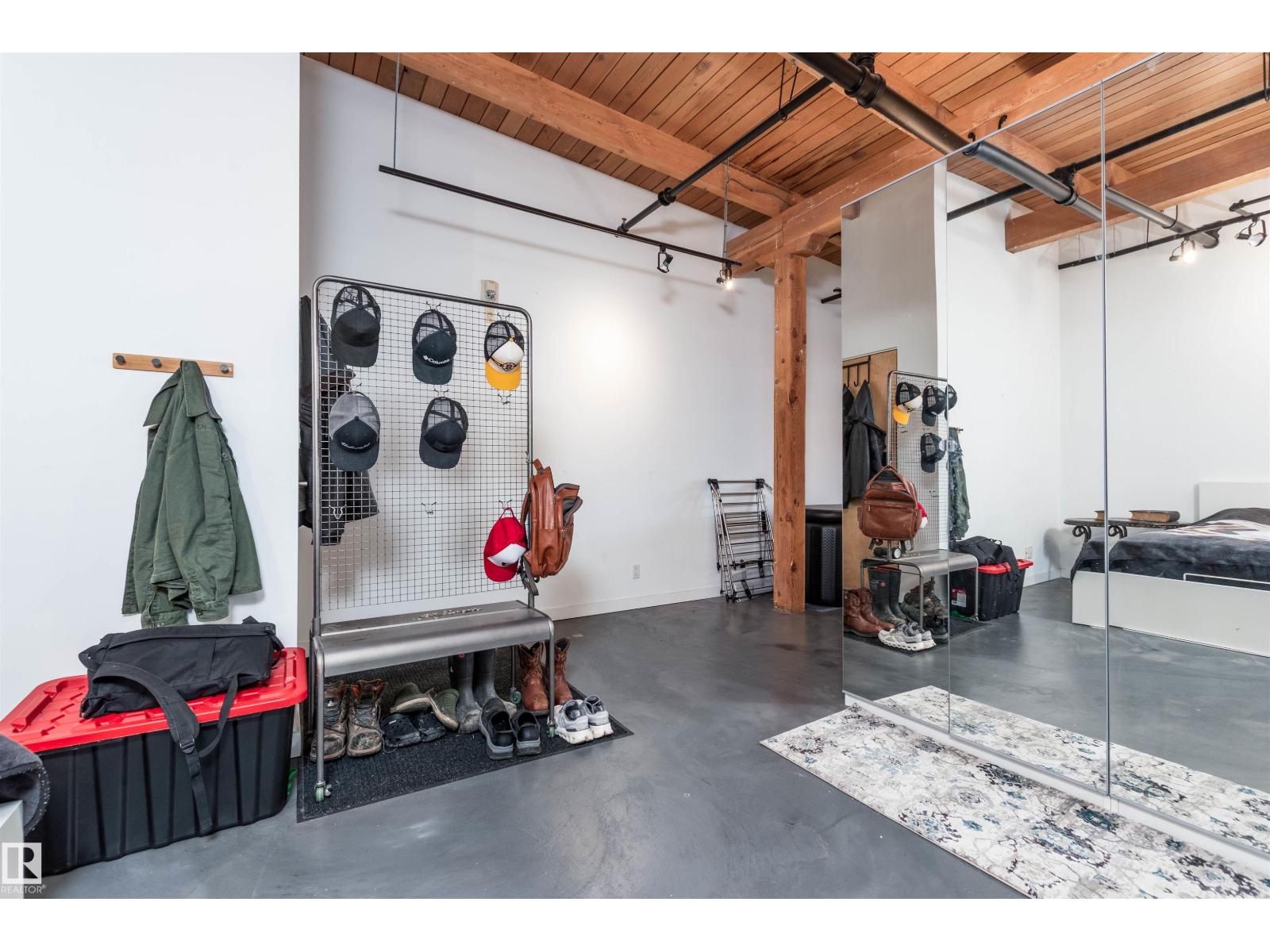 #212 10309 107 ST NW, Edmonton