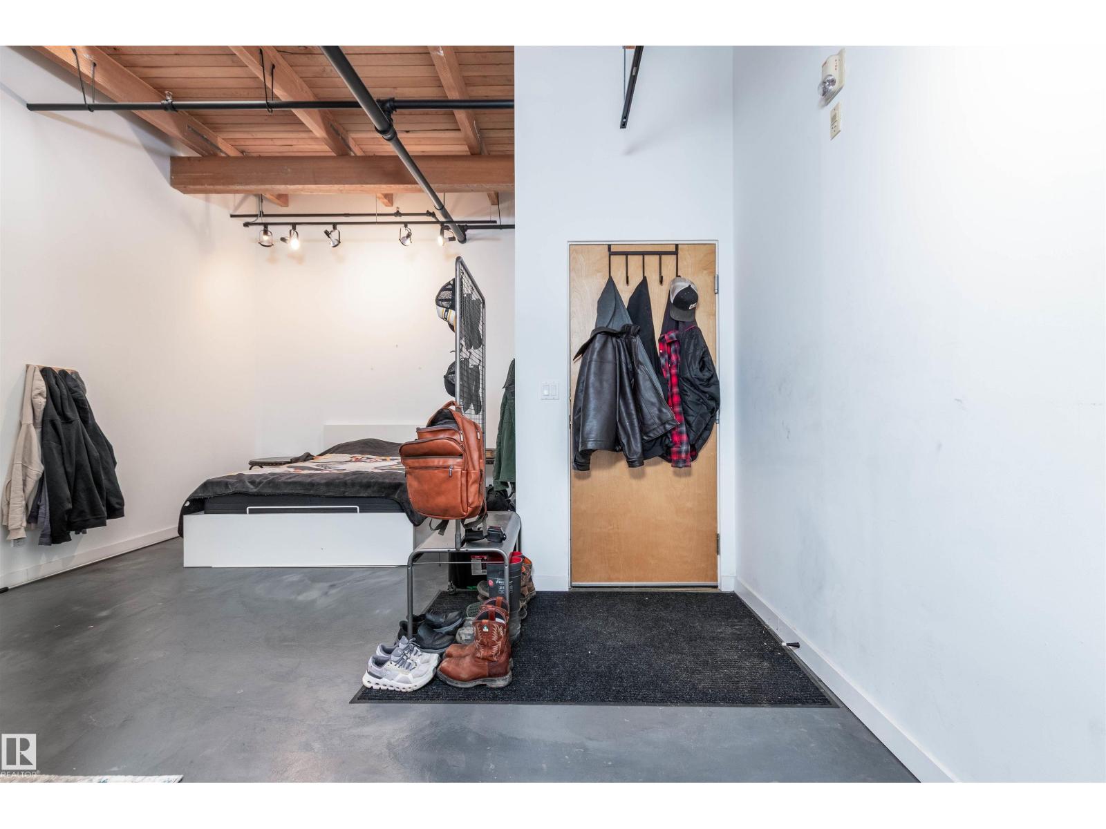 #212 10309 107 ST NW, Edmonton