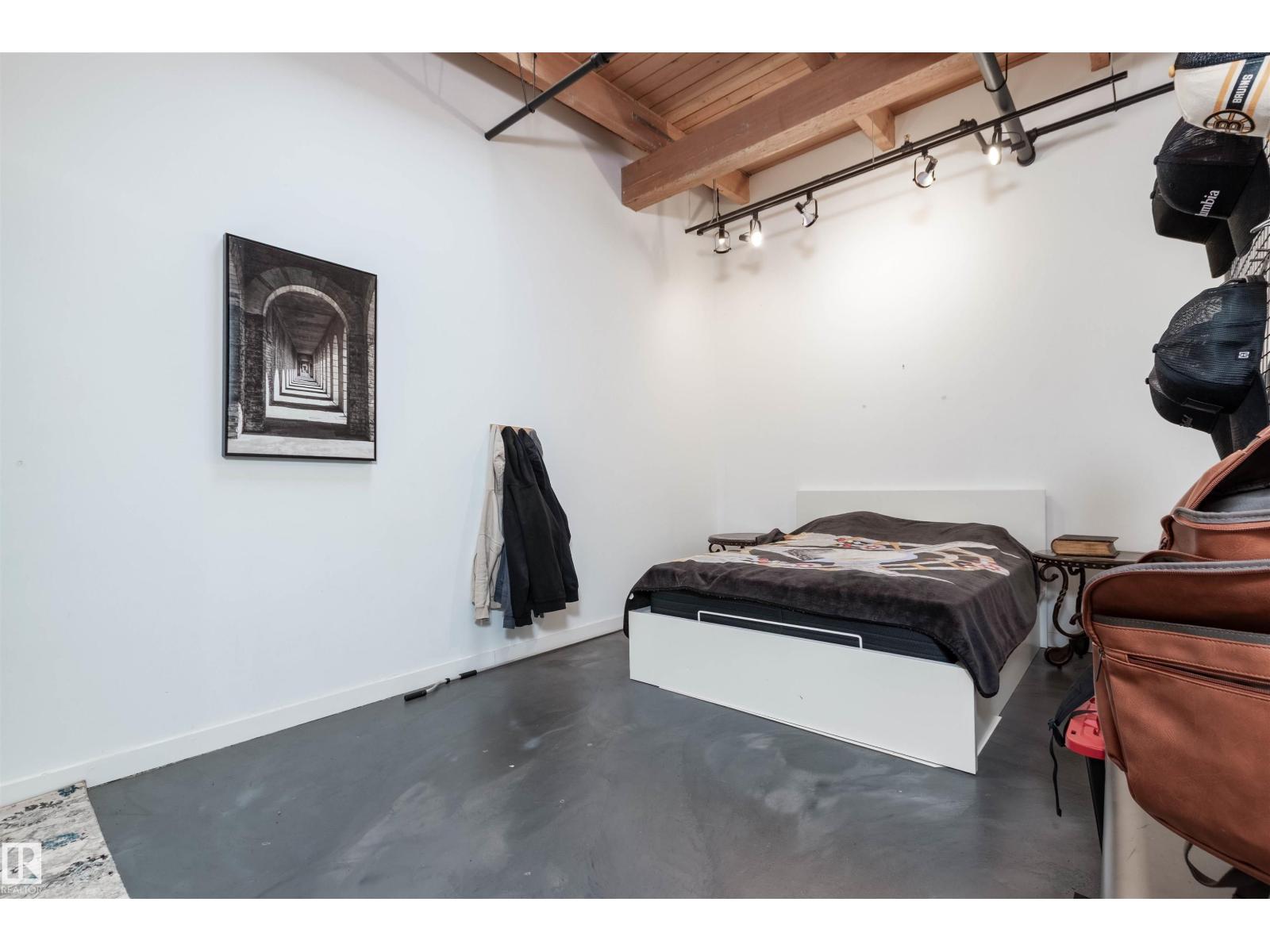 #212 10309 107 ST NW, Edmonton