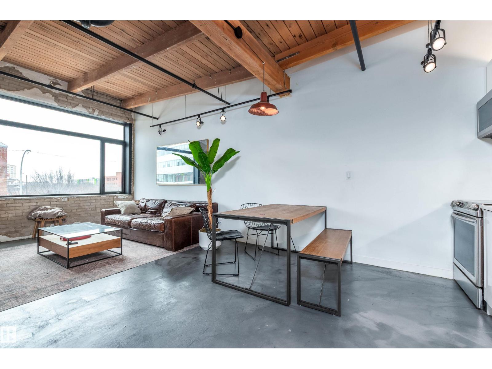 #212 10309 107 ST NW, Edmonton