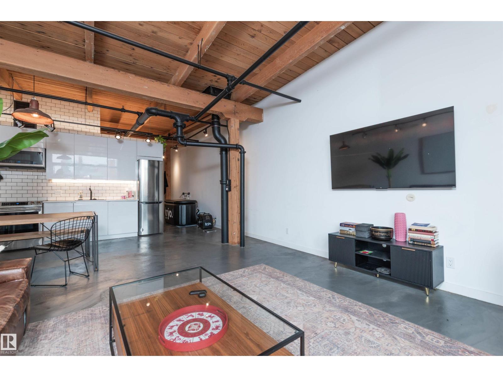 #212 10309 107 ST NW, Edmonton