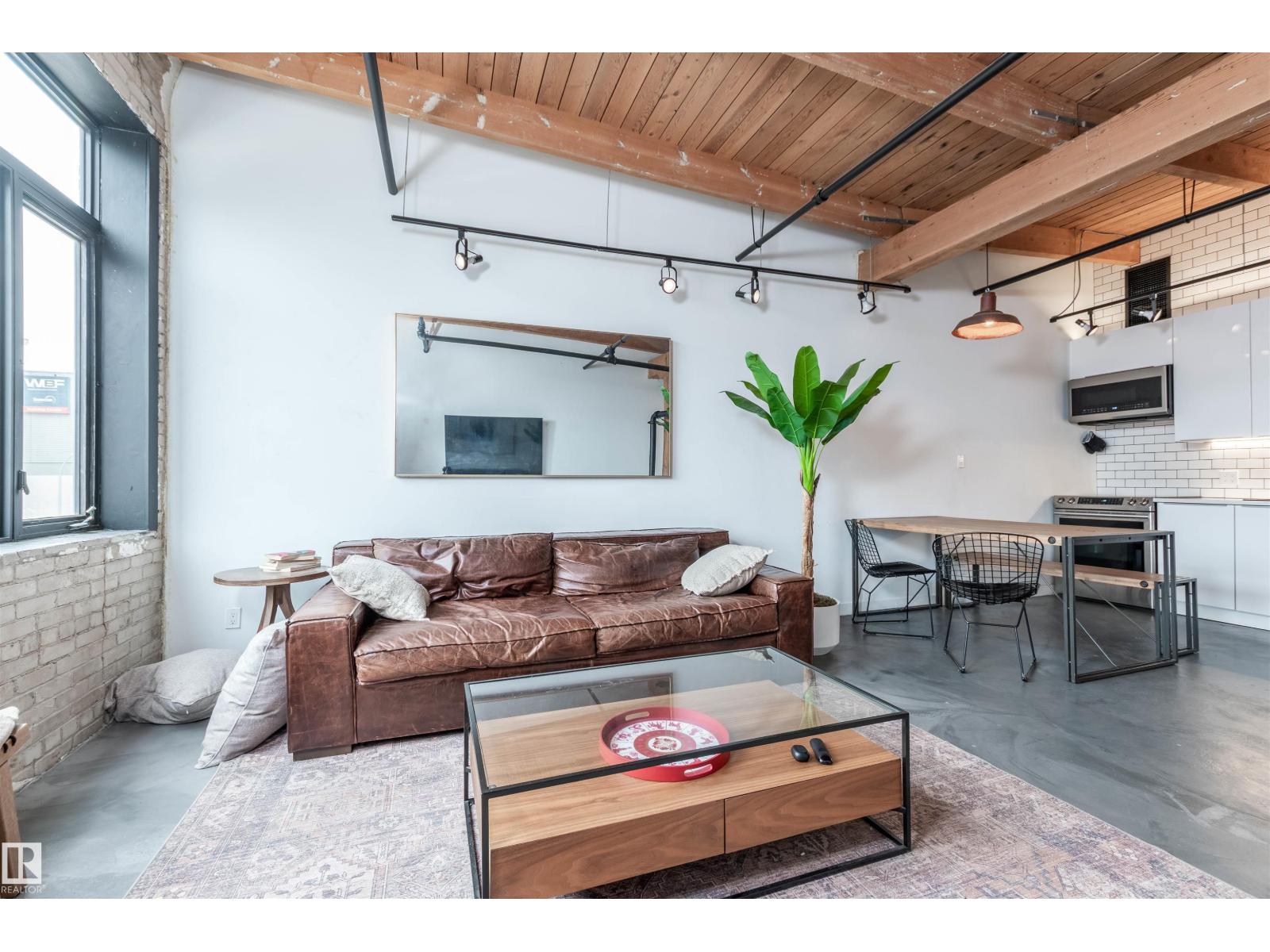 #212 10309 107 ST NW, Edmonton