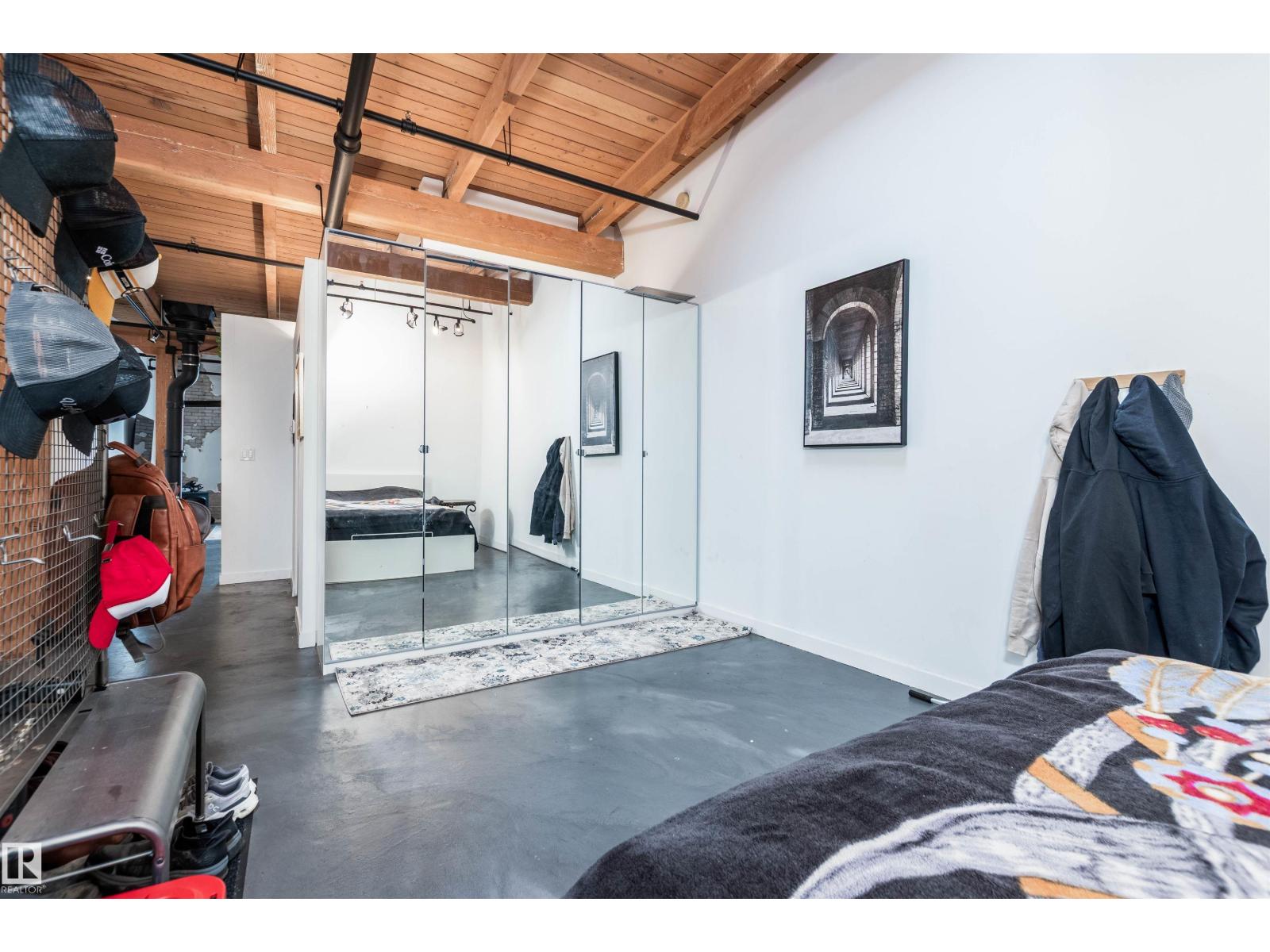 #212 10309 107 ST NW, Edmonton