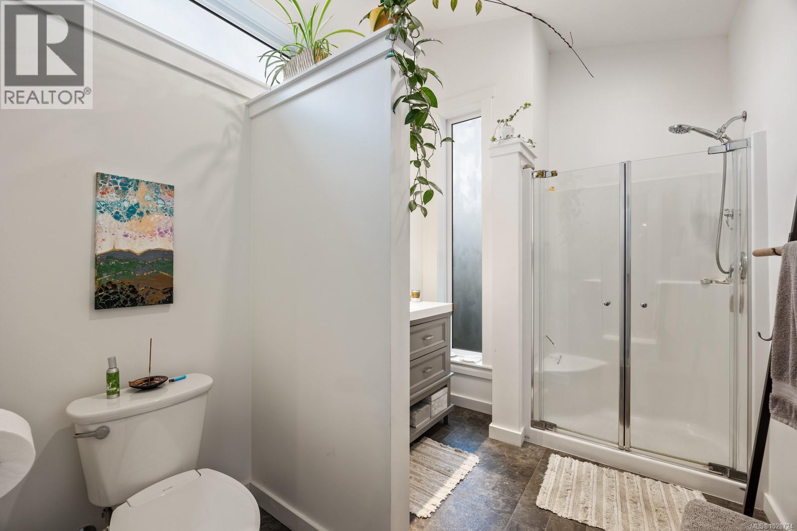 3328 Third St - 13