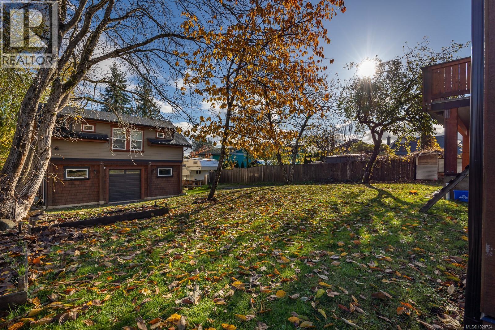3328 Third St - 39