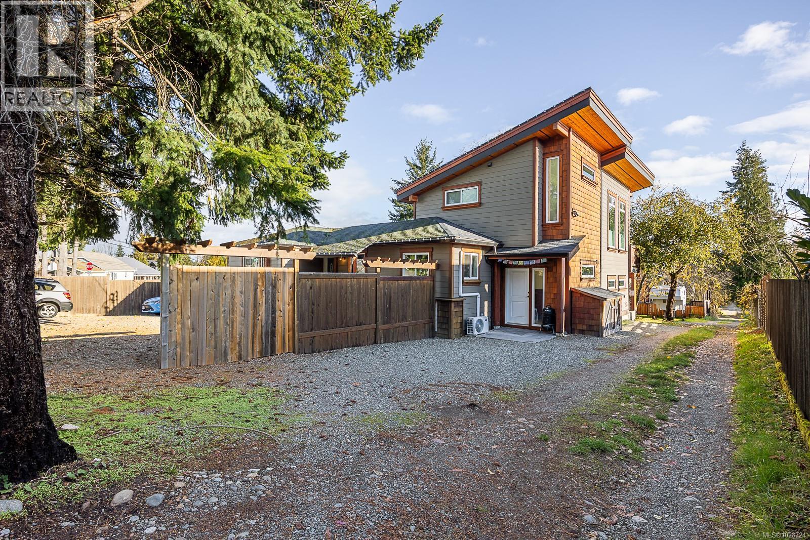 3328 Third St - 48