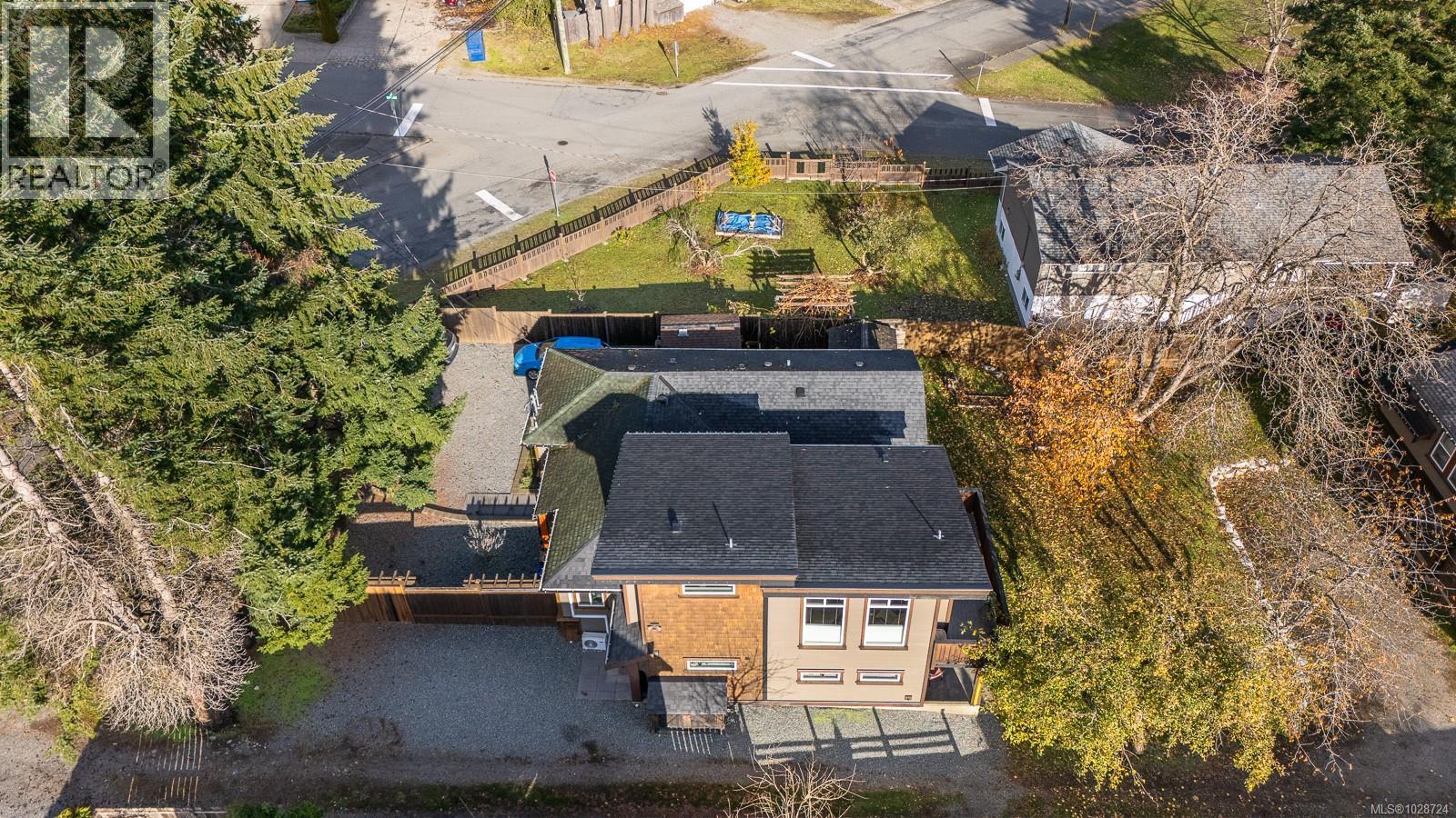 3328 Third St - 50