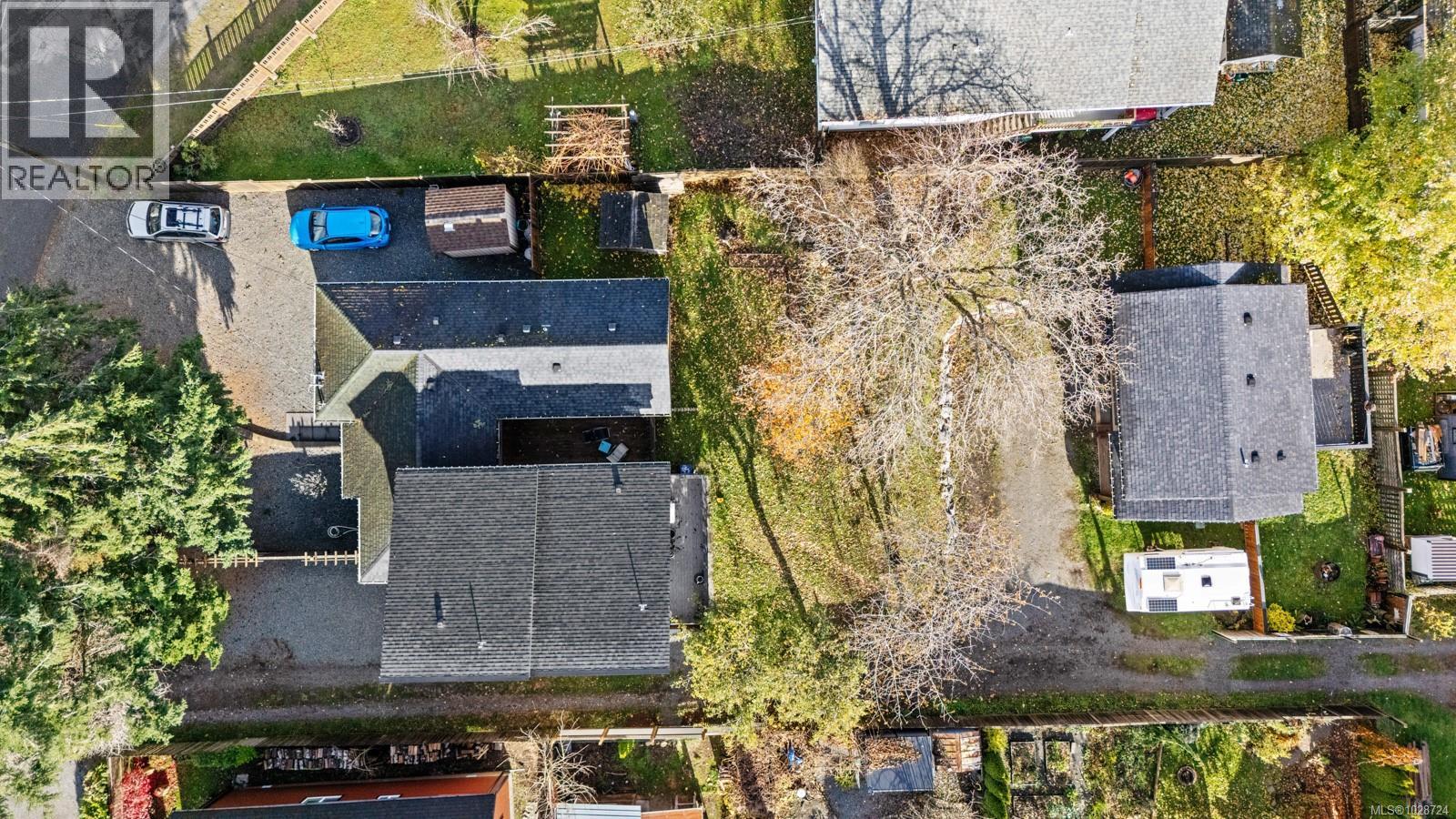 3328 Third St - 51