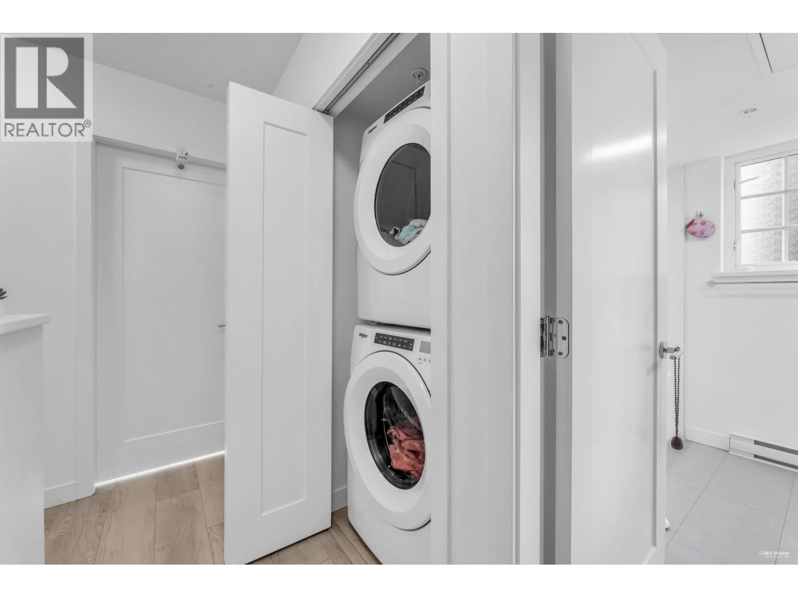 116 678 FAIRVIEW STREET, Coquitlam