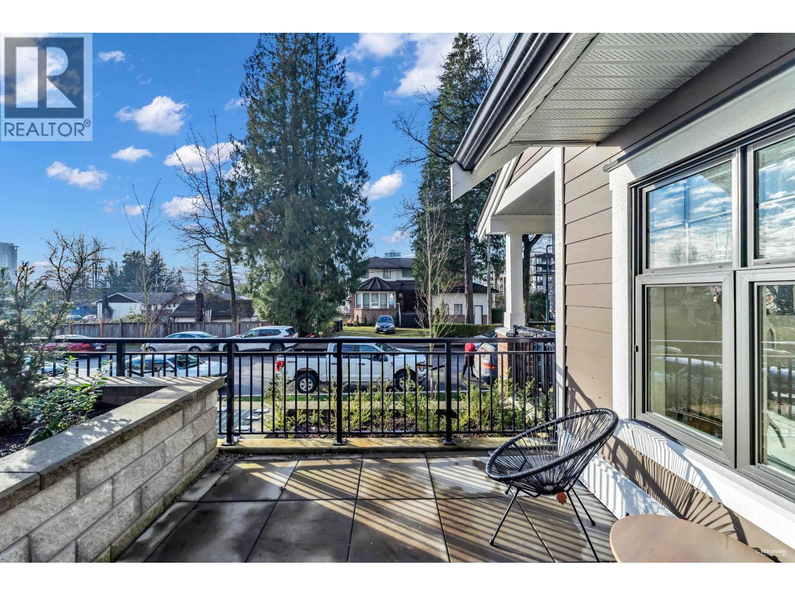116 678 FAIRVIEW STREET, Coquitlam