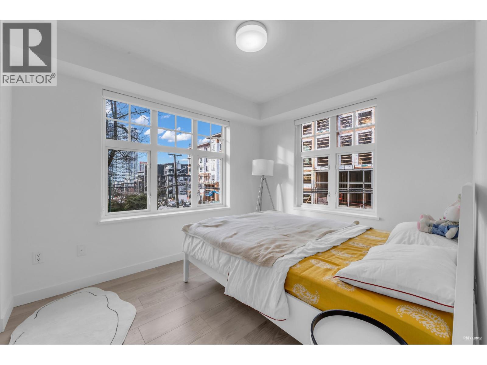 116 678 FAIRVIEW STREET, Coquitlam