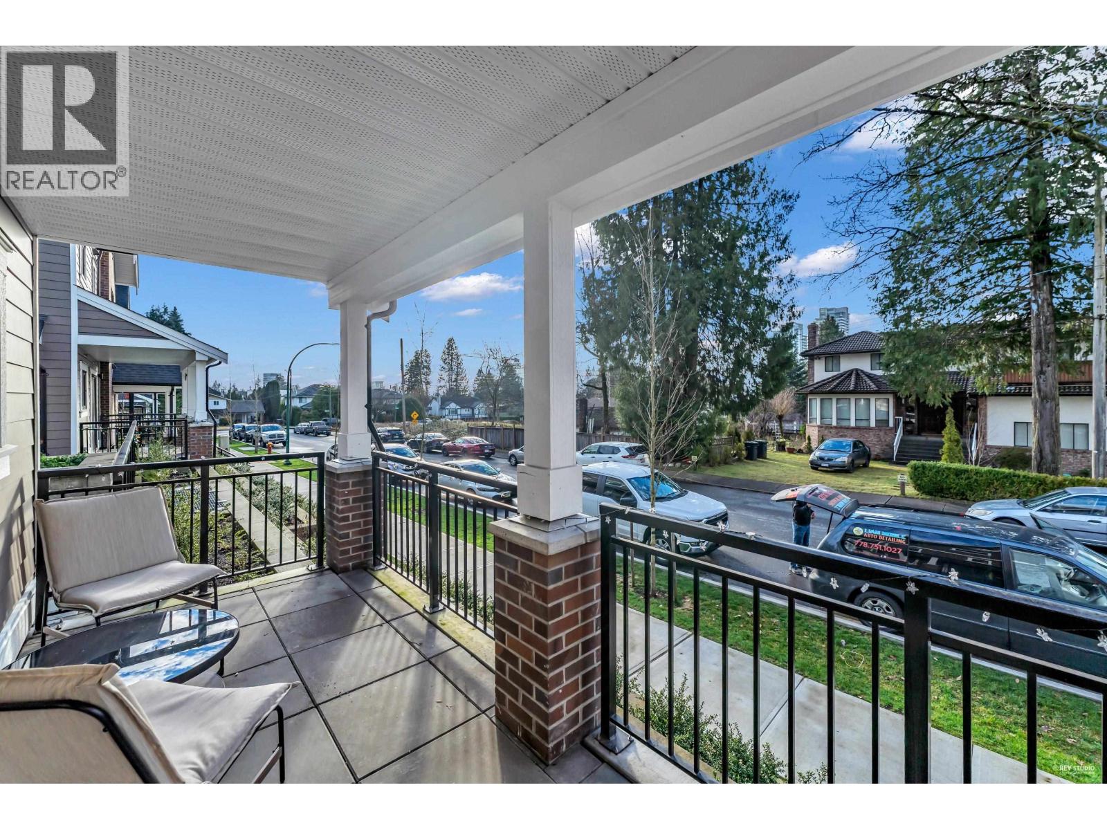 116 678 FAIRVIEW STREET, Coquitlam