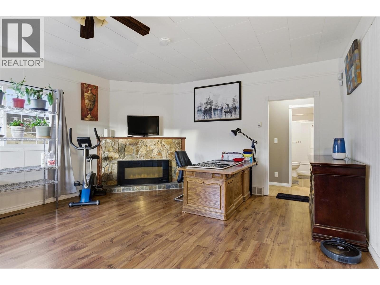 1941 Water Street, Kelowna