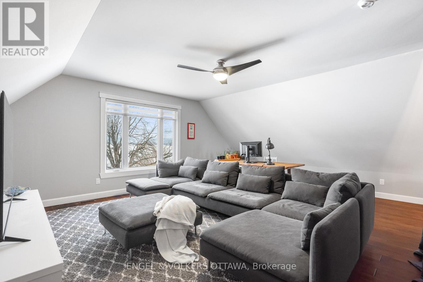 2882 BAY ROAD — photo 35