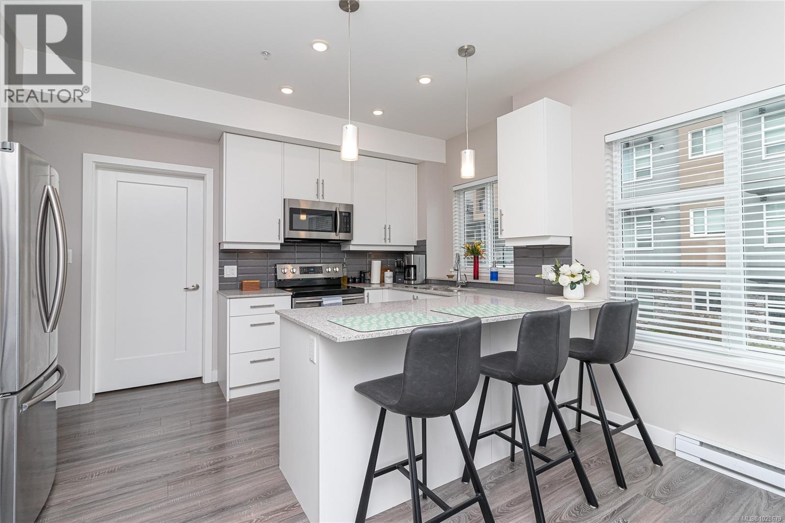 #203 1020 INVERNESS RD - 12