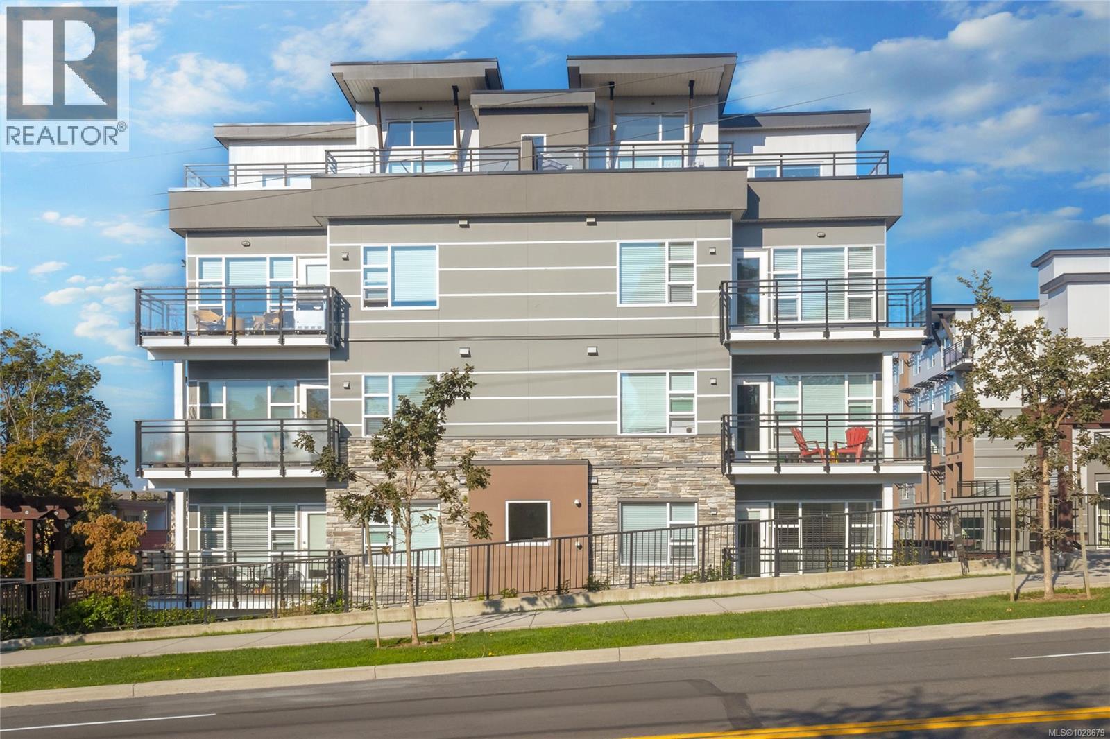 #203 1020 INVERNESS RD - 36