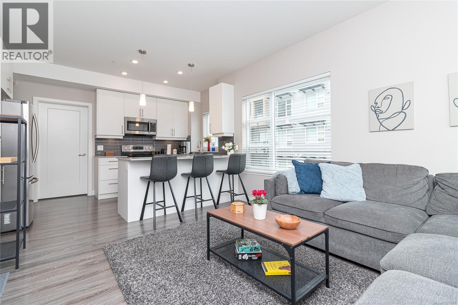 #203 1020 INVERNESS RD - 9